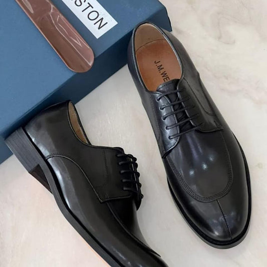 Soulier En Cuir A Lacets