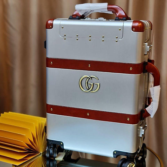 Valise Cabine Gucci en métallique bordure cuir à 500.000