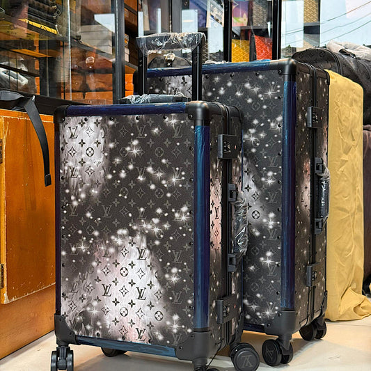 valise Louis Vuitton 12 & 23 à 650.000