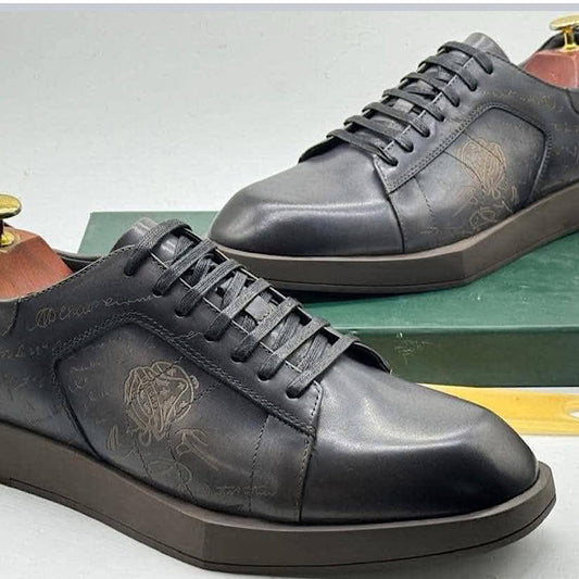 Soulier En Cuir A Lacets Noir 100,000