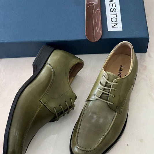 Soulier En Cuir A Lacets