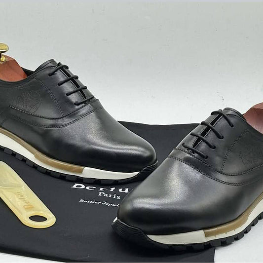 Soulier Berluti Paris En Cuir Noir 100,000
