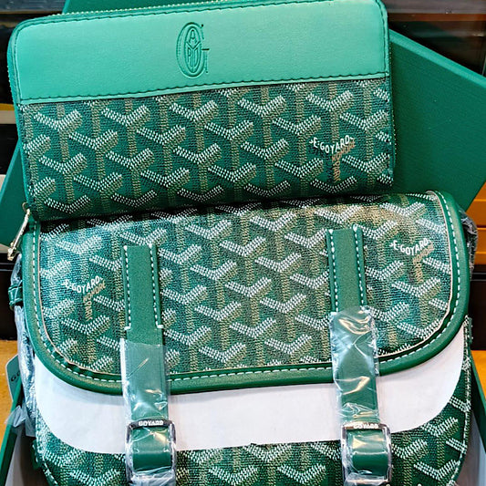 Sac à main pochette 50.000